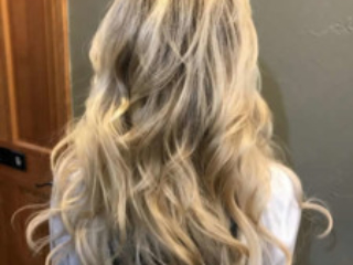 AFTER Gorgeous hair extensions, back-view